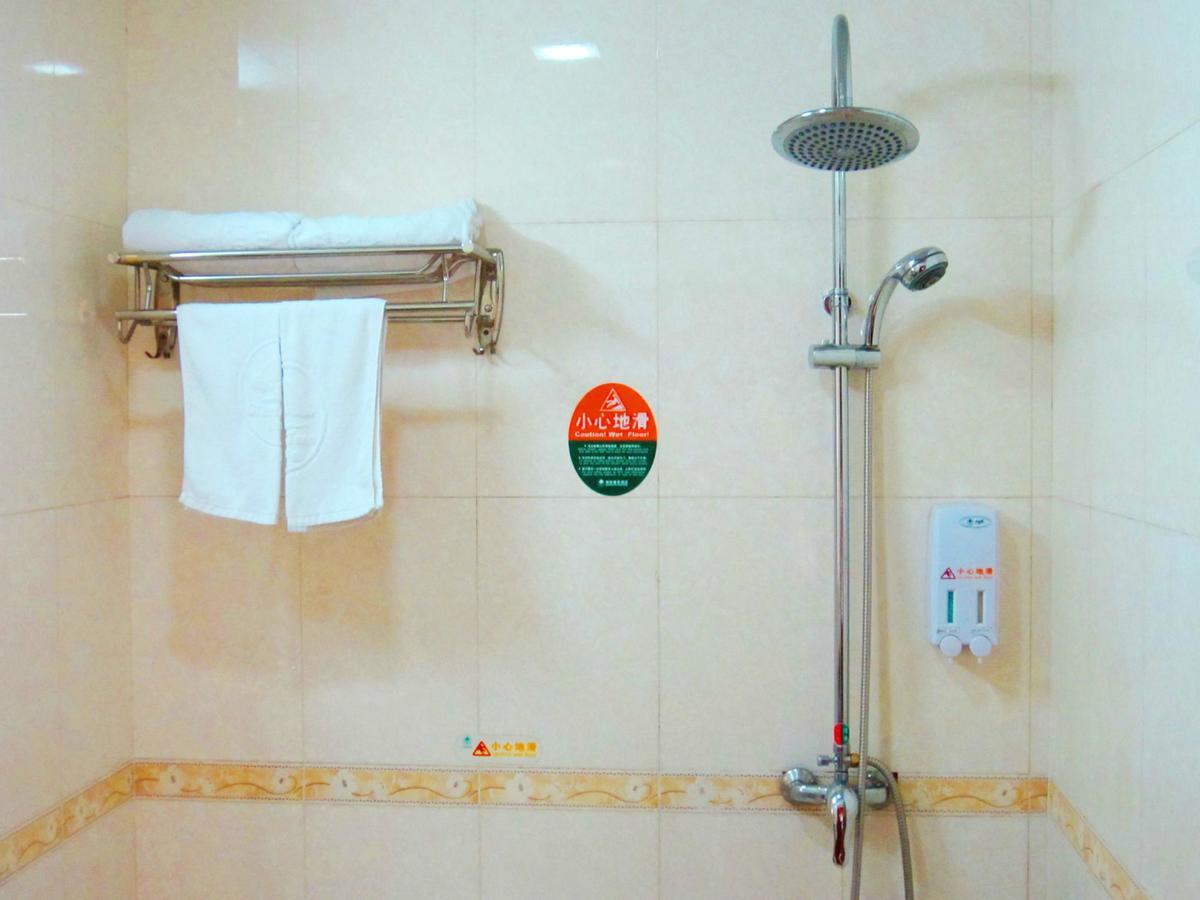 Greentree Inn Hebei Qinhuangdao Peace Avenue Express Hotel Екстериор снимка