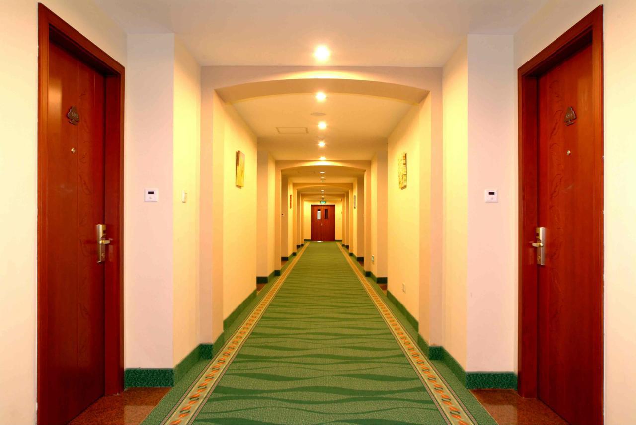 Greentree Inn Hebei Qinhuangdao Peace Avenue Express Hotel Екстериор снимка