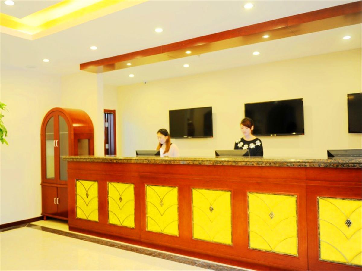 Greentree Inn Hebei Qinhuangdao Peace Avenue Express Hotel Екстериор снимка